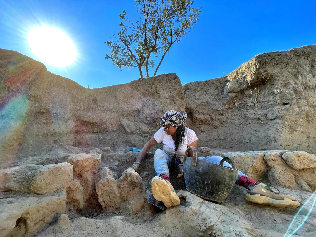 Tatarlı Höyük\'te 4 bin yıl öncesine ait "çöp çukuru" bulundu