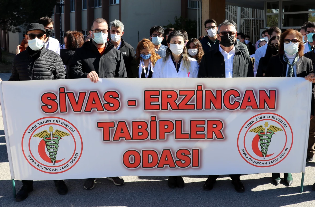 Son Dakika | Trafik kazasında hayatını kaybeden doktor, Sivas\'ta meslektaşları tarafından anıldı