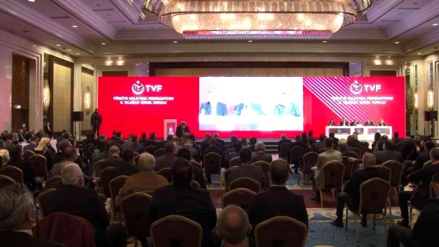 Türkiye Voleybol Federasyonu'nda Mehmet Akif Üstündağ yeniden başkan seçildi