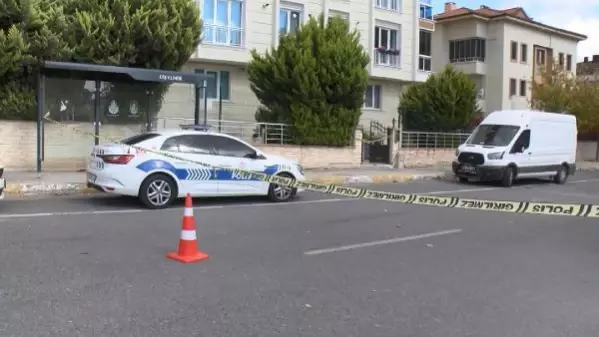 Beylikdüzü'nde emekli polis, eşi ve kızını vurup intihar etti