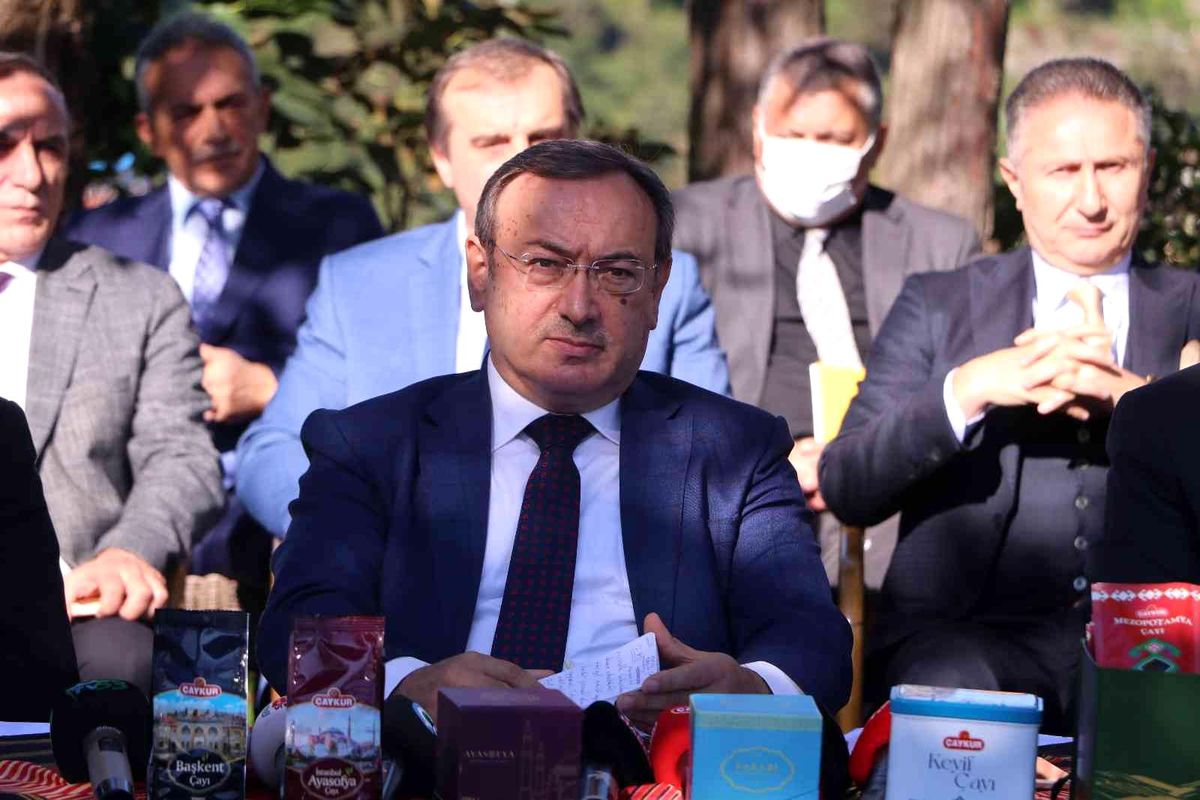 ÇAYKUR 2021 yaş çay sezonunu kapattı