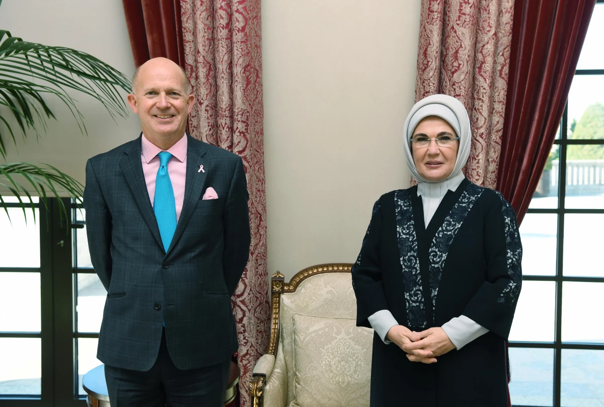 Emine Erdoğan, Birleşik Krallık Ankara Büyükelçisi Chilcott ile bir araya geldi