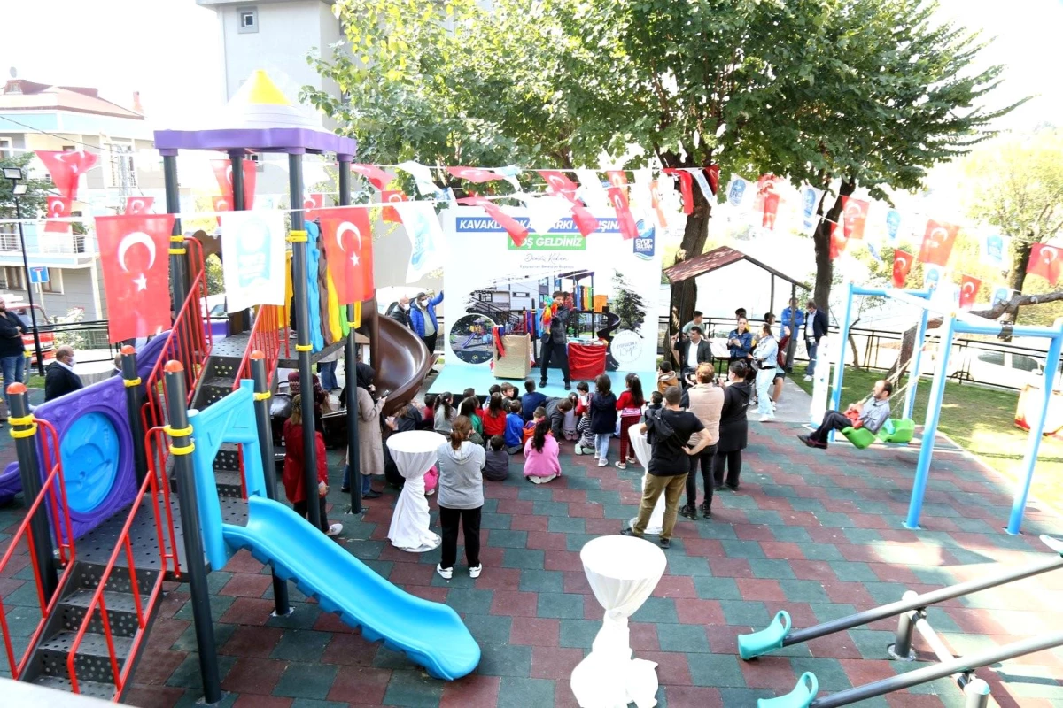 Eyüpsultan\'da Güzeltepe Kavaklı Sokak Parkı açıldı