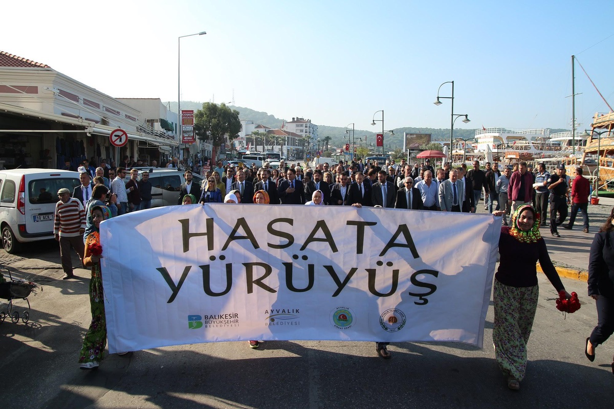 "Anıt Ağaç" önünde düzenlenen kahvaltılı sunum ile bugün 28 Ekim başlıyor