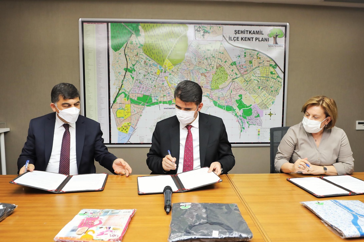 Gaziantep Üniversitesi Tıp Fakültesi Hastanesinde doğacak bebeklere zıbın