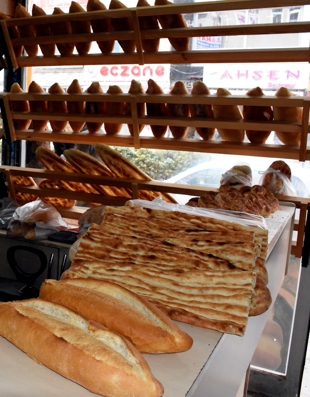 Kırşehir\'de ekmeğin gramajı ve fiyatı arttı