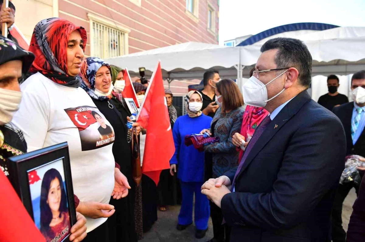 Ortahisar Belediye Başkanı Genç\'ten Diyarbakır annelerine destek