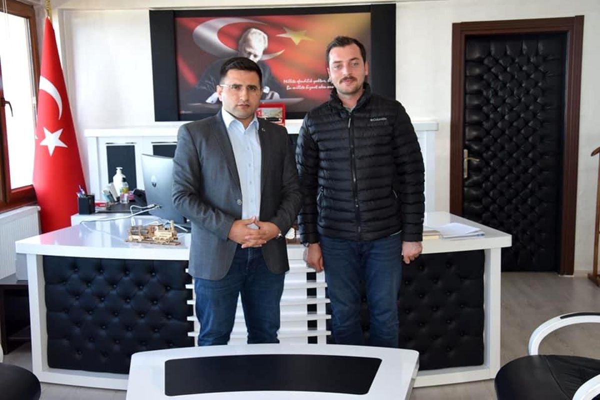 Selde liderlik eden imama başarı belgesi