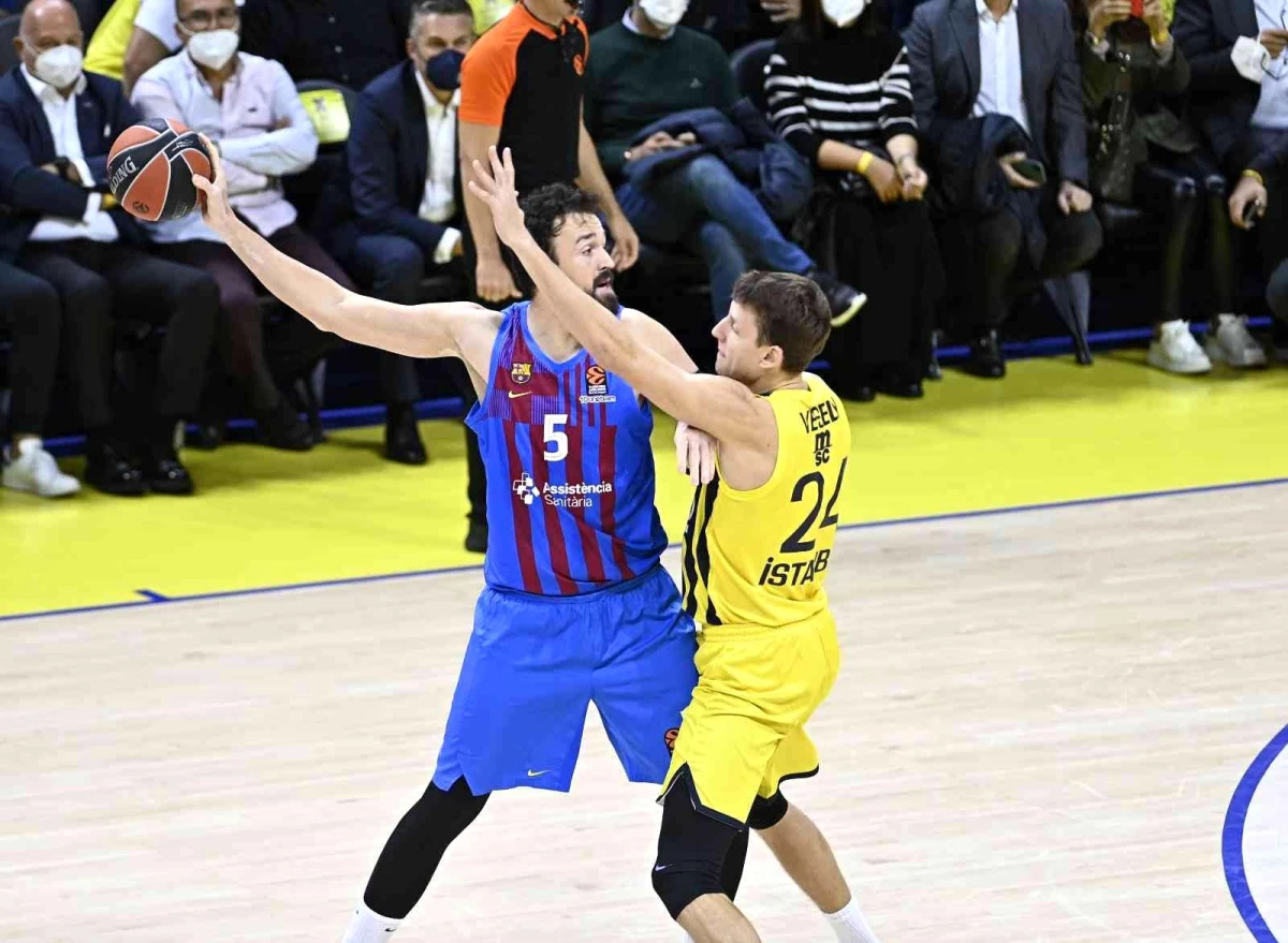 THY EuroLeague: Fenerbahçe: 74 Barcelona: 76