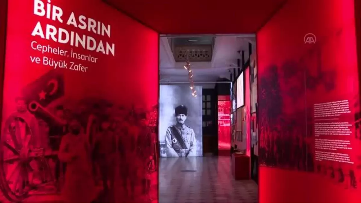 Türkiye İş Bankası Müzesi\'nin yeni sergisi "Bir Asrın Ardından" oldu