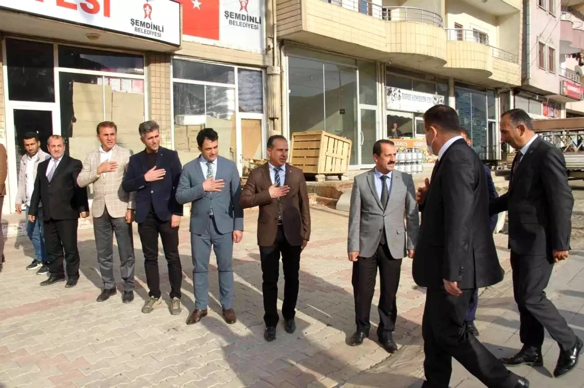 Vali Akbıyık\'tan Şemdinli\'ye ziyaret