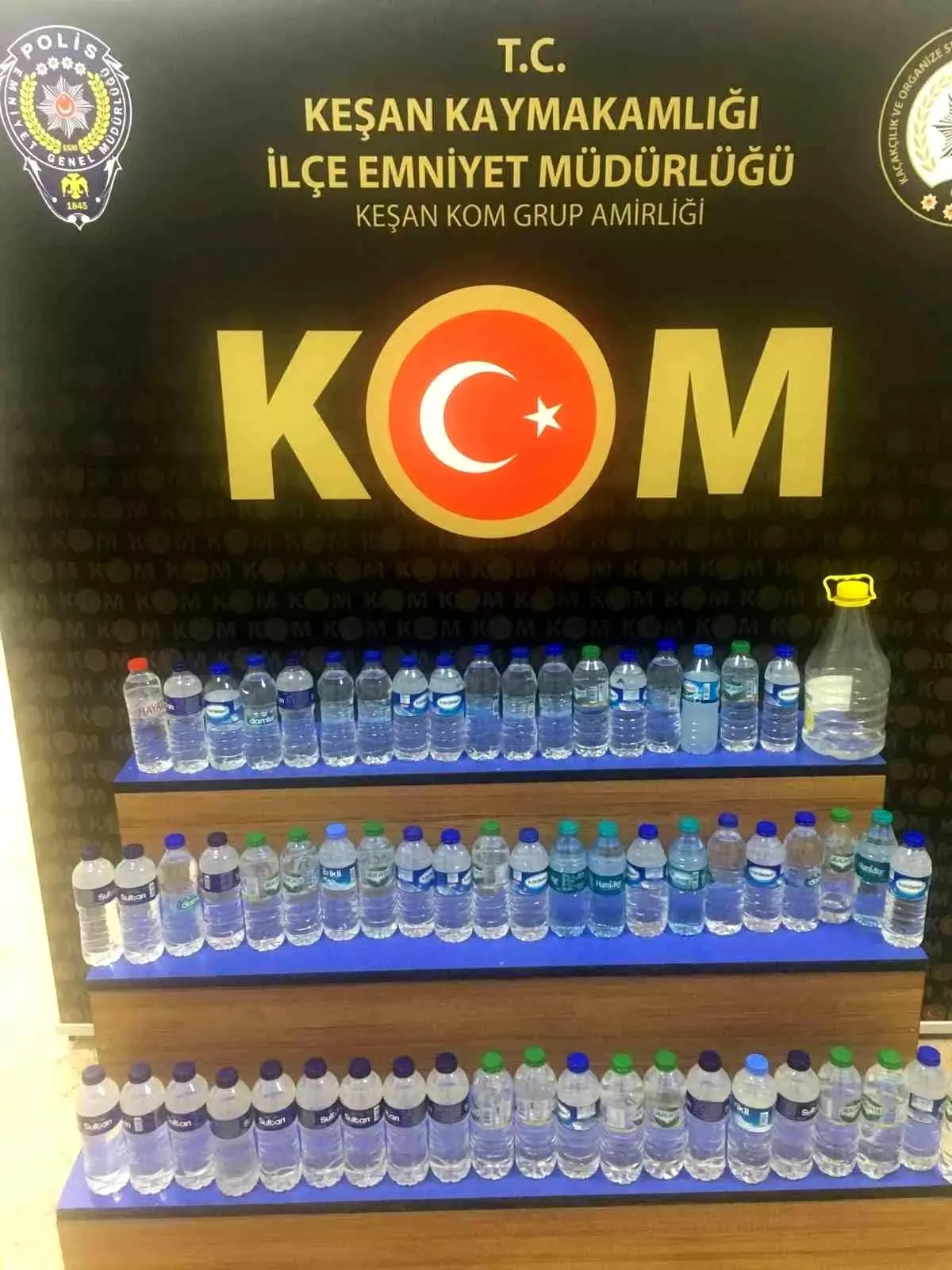 62 adet pet şişe içinde sahte rakı ele geçirildi