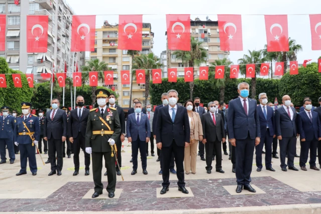 Adana, Mersin, Hatay ve Osmaniye'de 29 Ekim Cumhuriyet Bayramı kutlanıyor