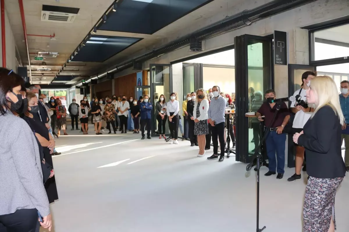 Akdeniz Üniversitesinin "19. Geleneksel Cumhuriyet Sergisi" açıldı