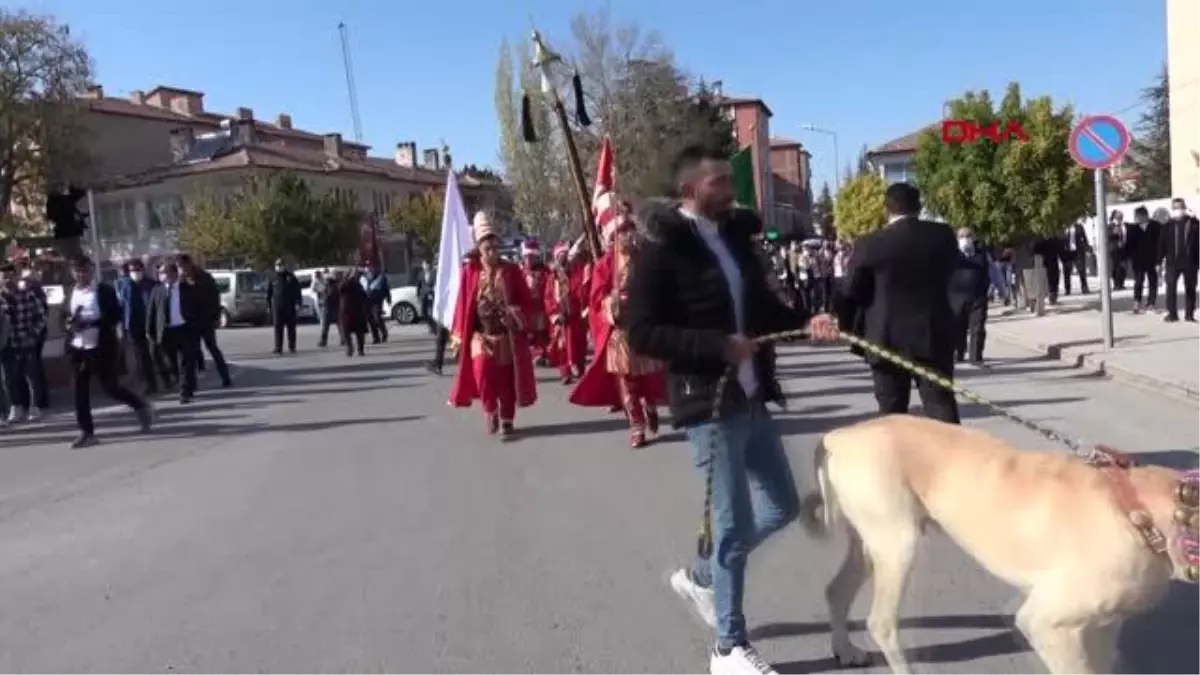 AKSARAY\'DA CEVİZ FESTİVALİNDE YUMURTA BÜYÜKLÜĞÜNDEKİ CEVİZLER İLGİ GÖRDÜ