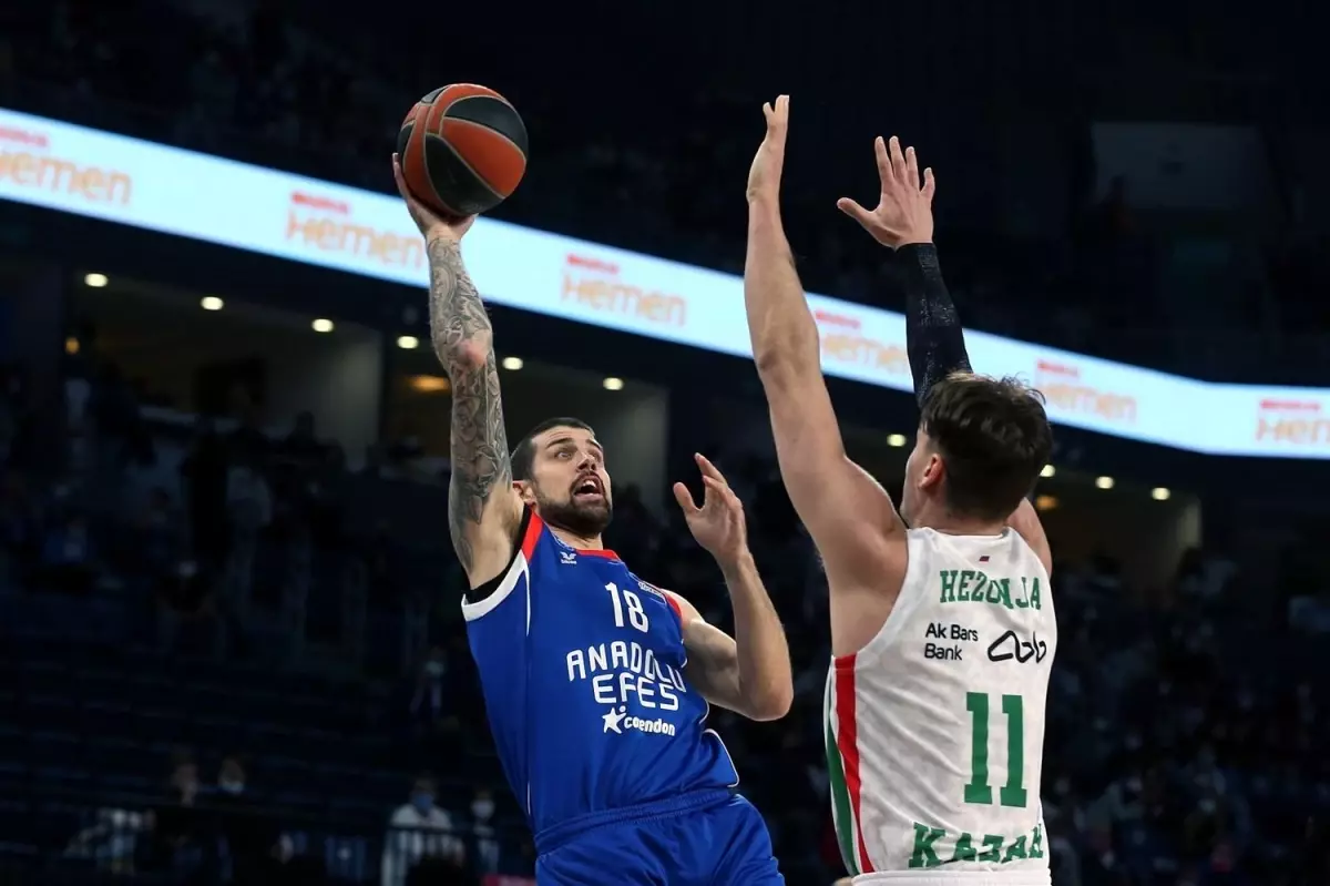 Anadolu Efes\'in konuğu Zalgiris Kaunas