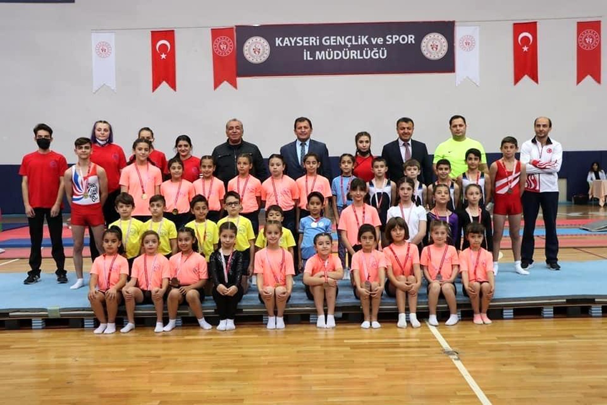 Artislik Cimnastik Cumhuriyet Kupası sona erdi