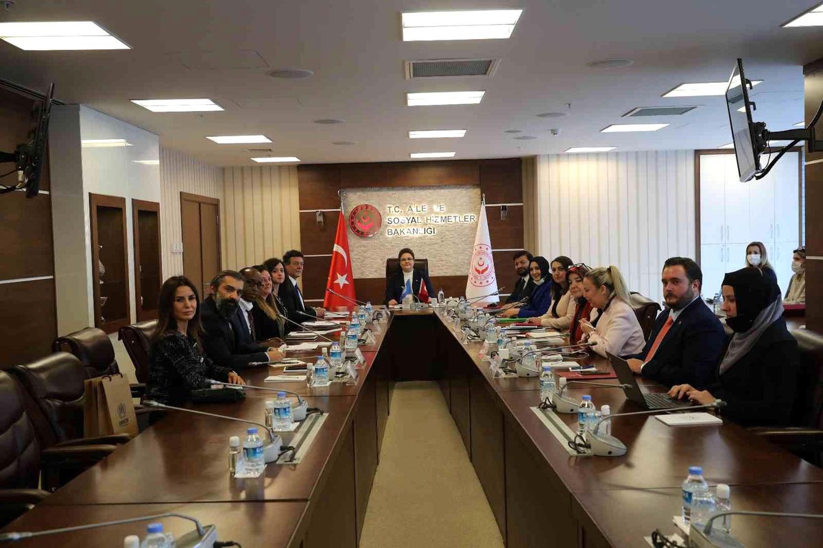 Bakan Yanık: "Türkiye\'nin sığınmacılar konusunda aldığı sorumluluğunun desteklenmesi gerektiğini yeniden hatırlattık"