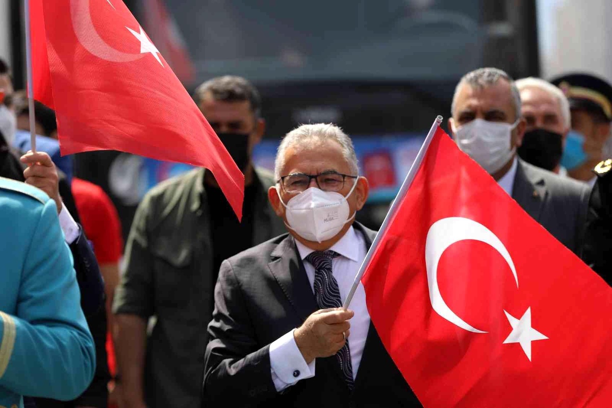 Büyükkılıç: "Cumhuriyetimizi 100. Yılına Çok Daha Güçlü Taşıyacağız"