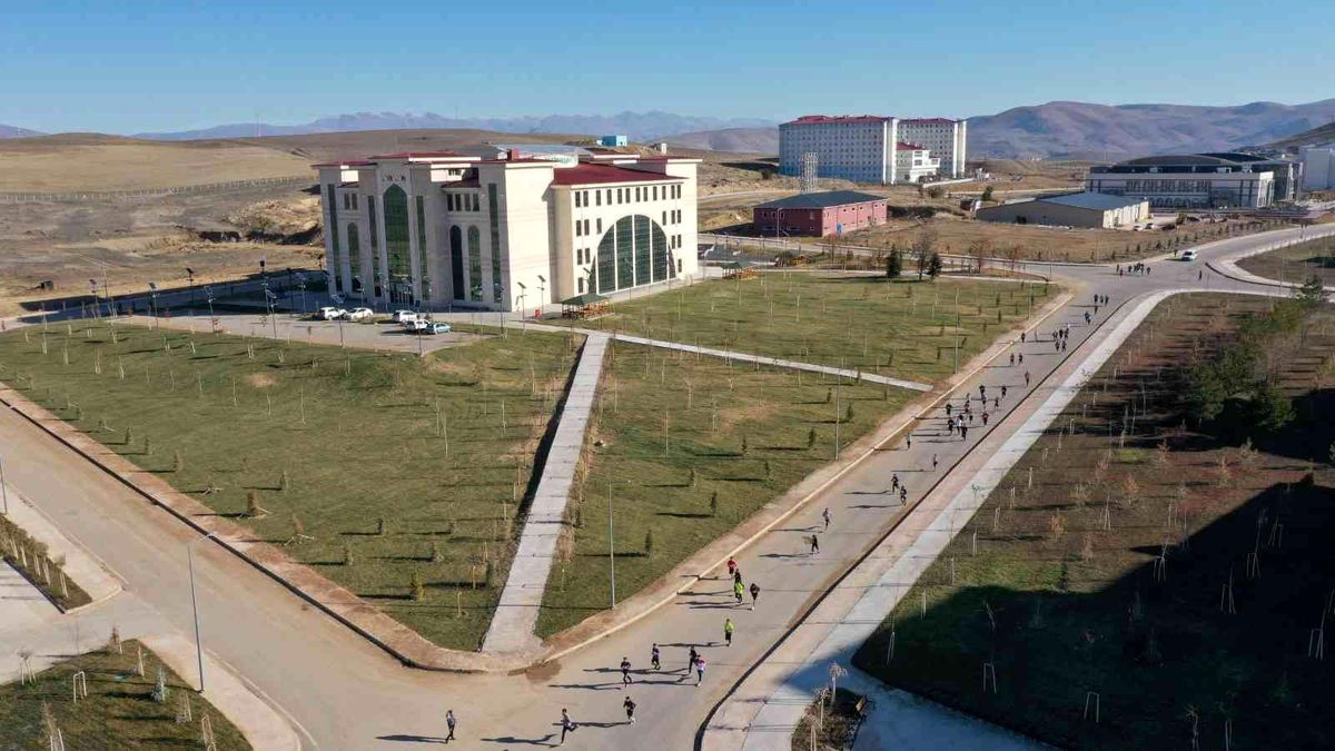 Bayburt Üniversitesinden 29 Ekim Cumhuriyet Bayramı etkinlikleri
