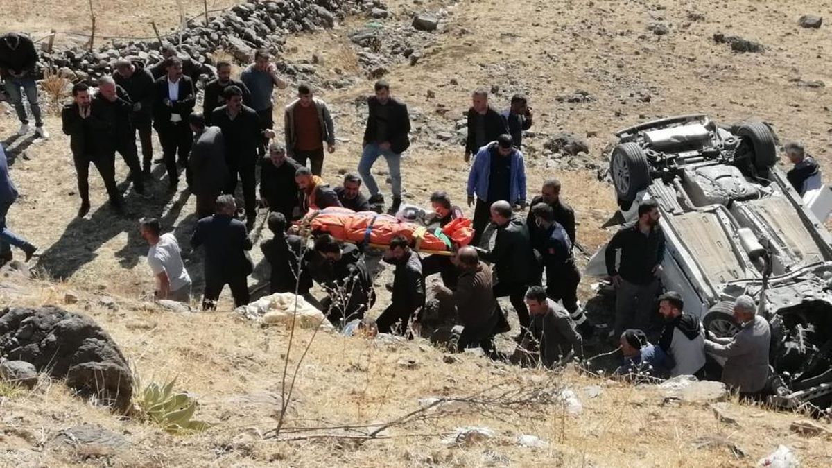 Son dakika haberi... Bingöl\'deki kazada ölü sayısı 4\'e yükseldi