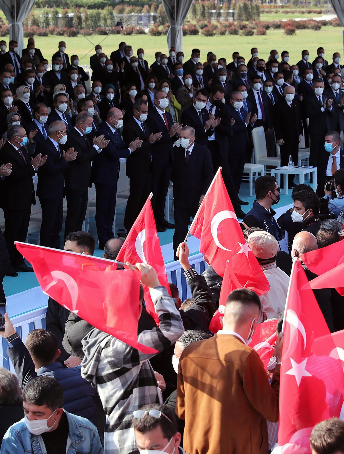 Cumhurbaşkanı Erdoğan: "2023 imtihanını başarıyla geride bıraktığımızda artık Türkiye\'yi durdurabilecek hiçbir fani güç hiçbir engel tanımıyoruz."