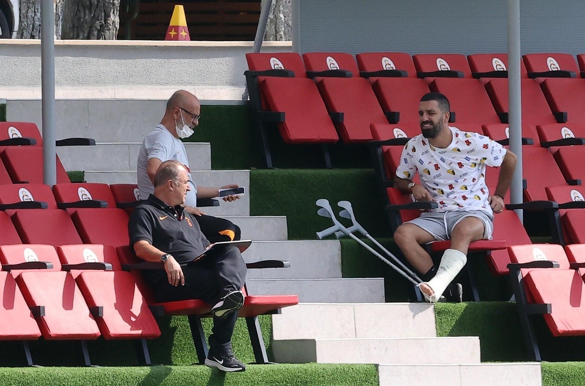 Dr. Yener İnce\'den Arda Turan ve Boey\'in sağlık durumlarıyla ilgili açıklama