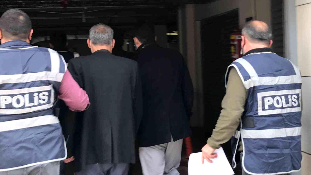 Son Dakika | Elazığ\'da 1 kişinin öldüğü silahlı kavgayla ilgili 2 tutuklama