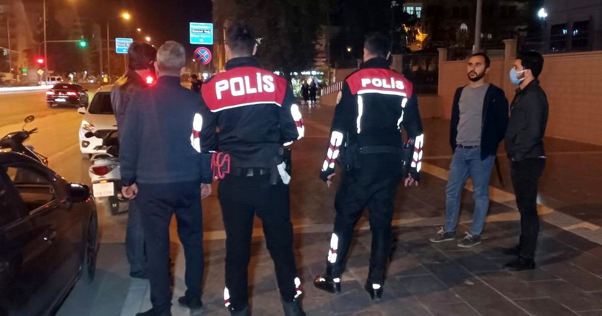 Gençlerin kavgasına polis ekipleri müdahale etti