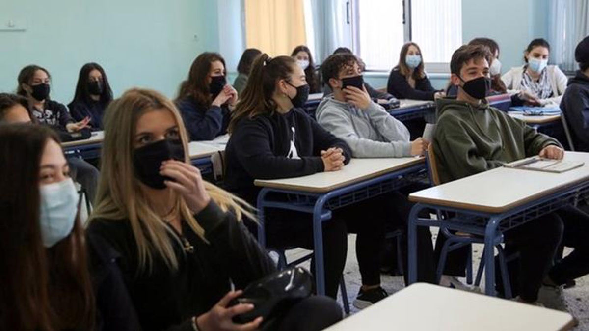 MEB\'den lise öğrencileri ve mezun olamayanlar için ek sorumluluk sınavı kararı