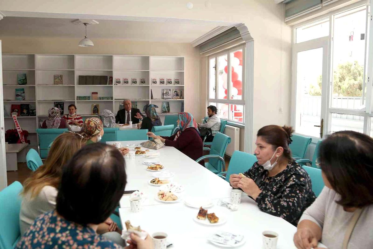 Hanımevi ilk misafirlerini ağırladı