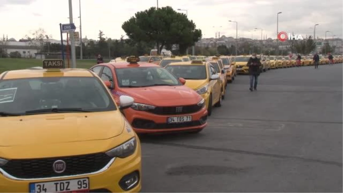 İstanbul\'da taksiciler UKOME toplantısına akın etti
