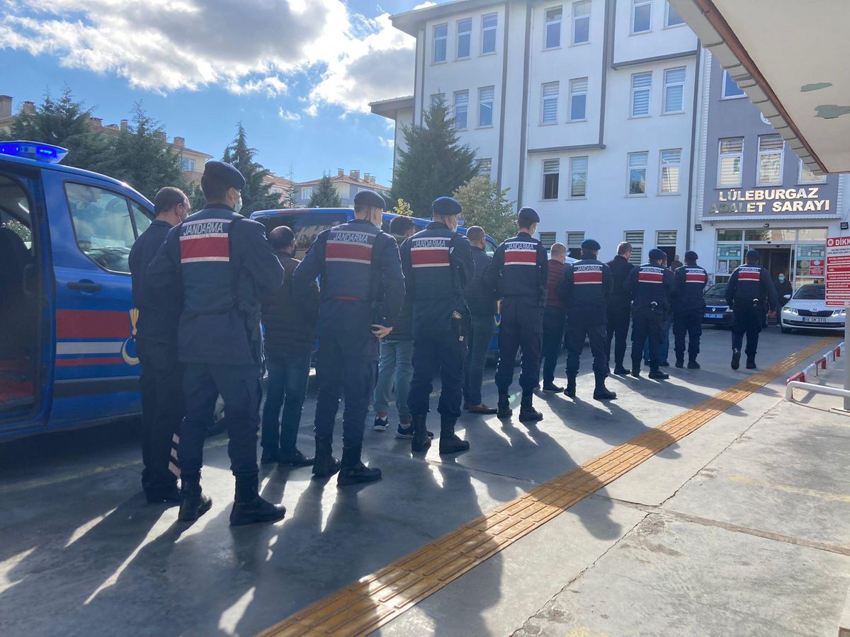 Kırklareli\'ndeki şüpheli ölümde kırık far parçaları sayesinde zanlıya ulaşıldı