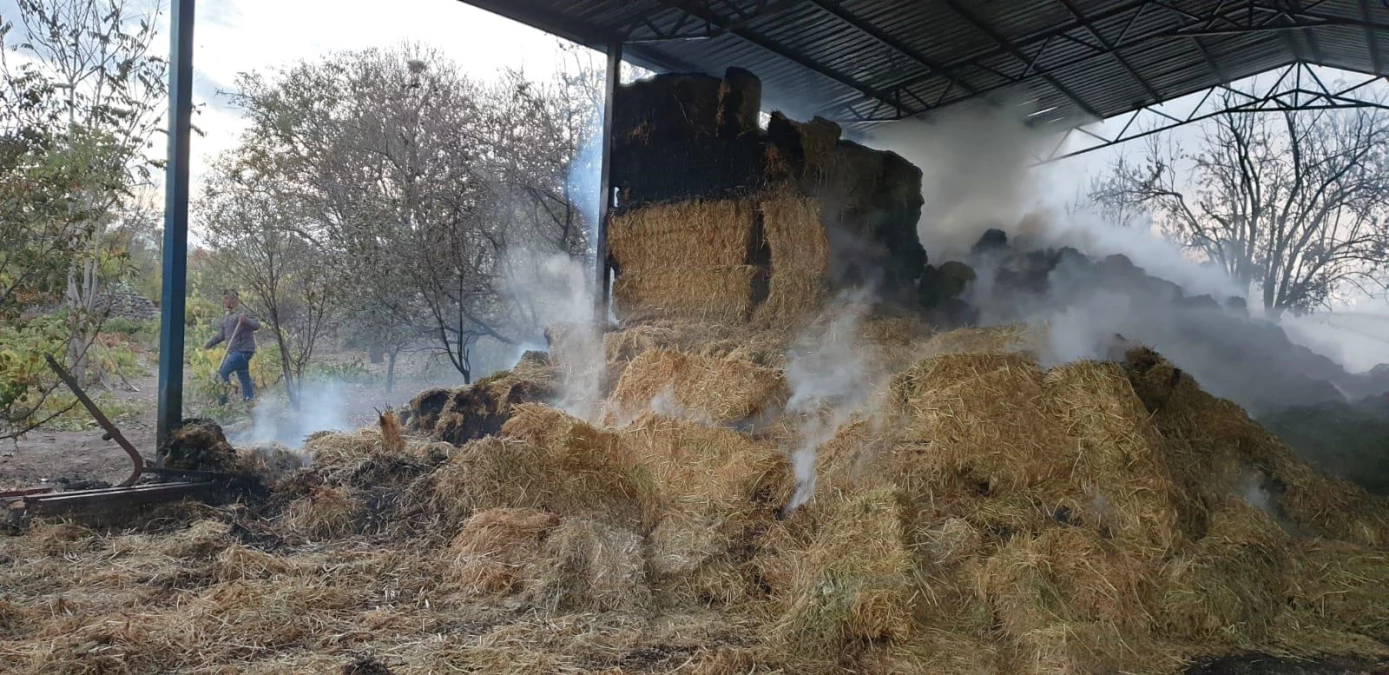 Son dakika: Konya\'daki yangında 30 ton saman yandı