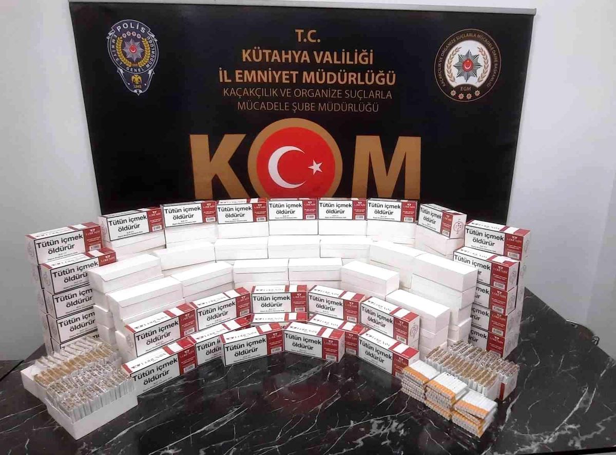 Kütahya\'da kaçak 38 bin 400 boş, 11 bin 600 içi tütün doldurulmuş makaron ele geçirildi
