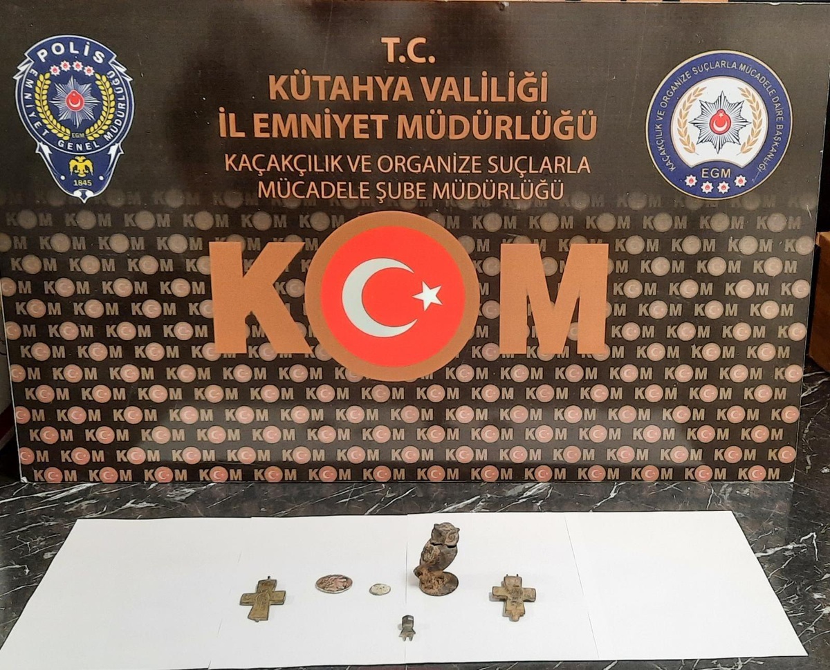 Kütahya\'da tarihi eser kaçakçılığı yaptığı iddia edilen şüpheli yakalandı