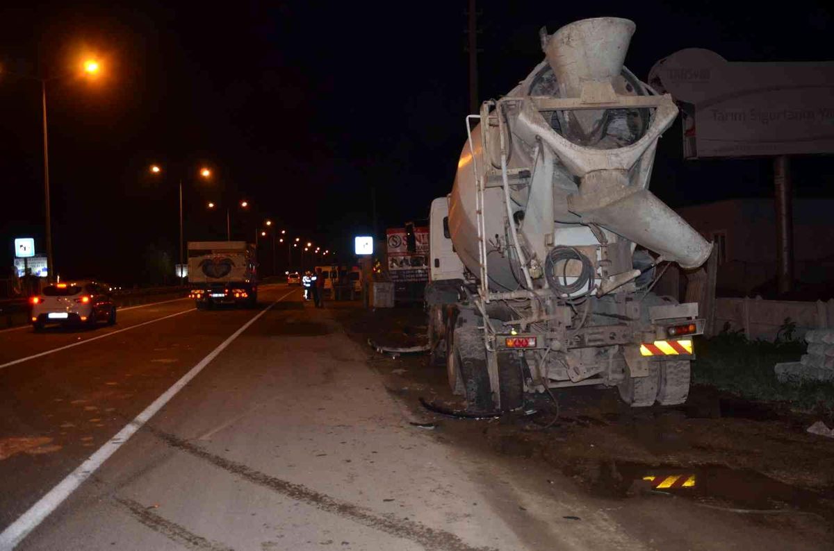 Son dakika 3. sayfa: Ordu\'da trafik kazası: 2 yaralı