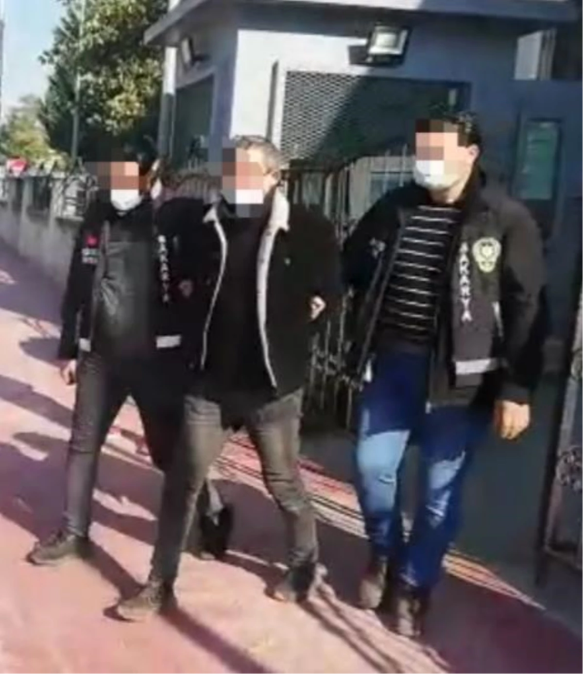 Sakarya\'da hakkında kesinleşmiş hapis cezası bulunan şüpheli tutuklandı