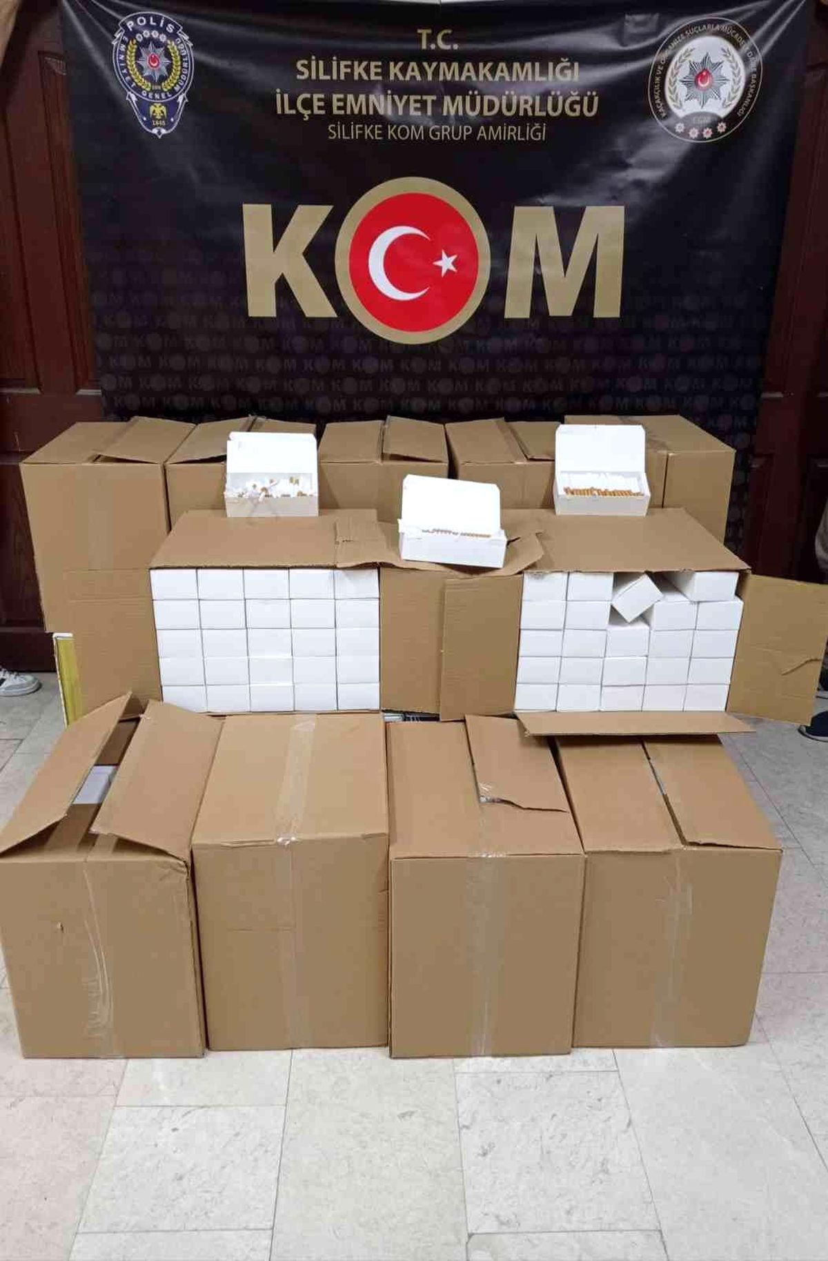 Mersin\'de 200 bin makaron ele geçirildi