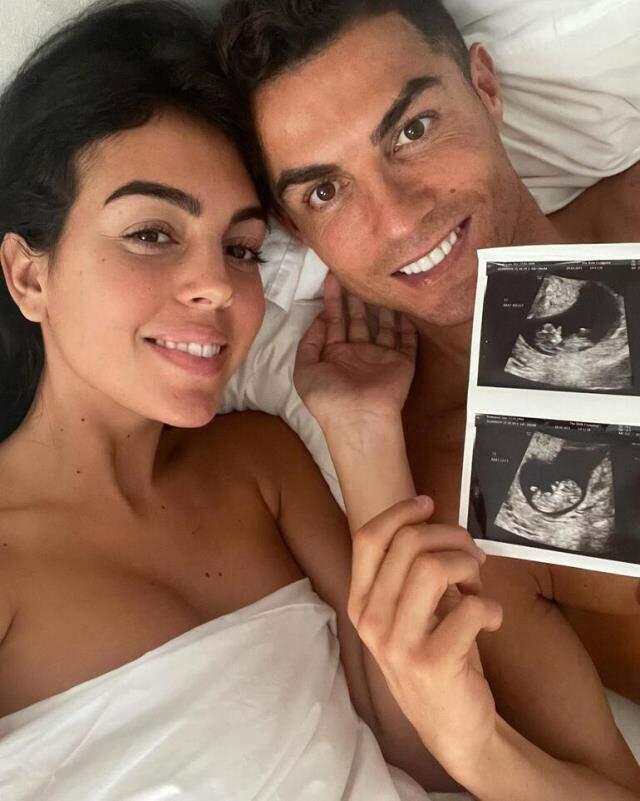 Cristiano Ronaldo mutlu haberi takipçileriyle paylaştı! 6. kez baba oluyor Cristiano Ronaldo mutlu haberi takipçileriyle paylaştı! 6. kez baba oluyor