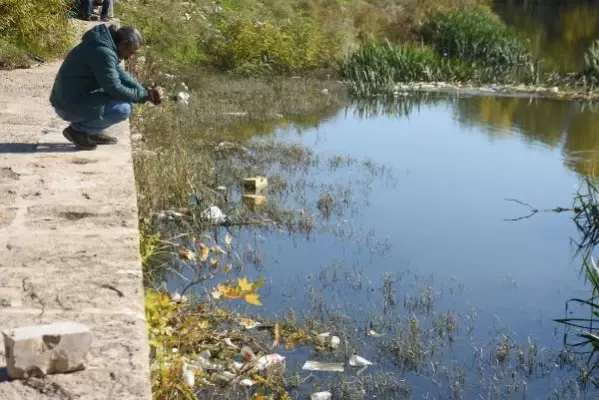 TUNCA NEHRİ ATIKLARLA ÇÖPLÜĞE DÖNDÜ