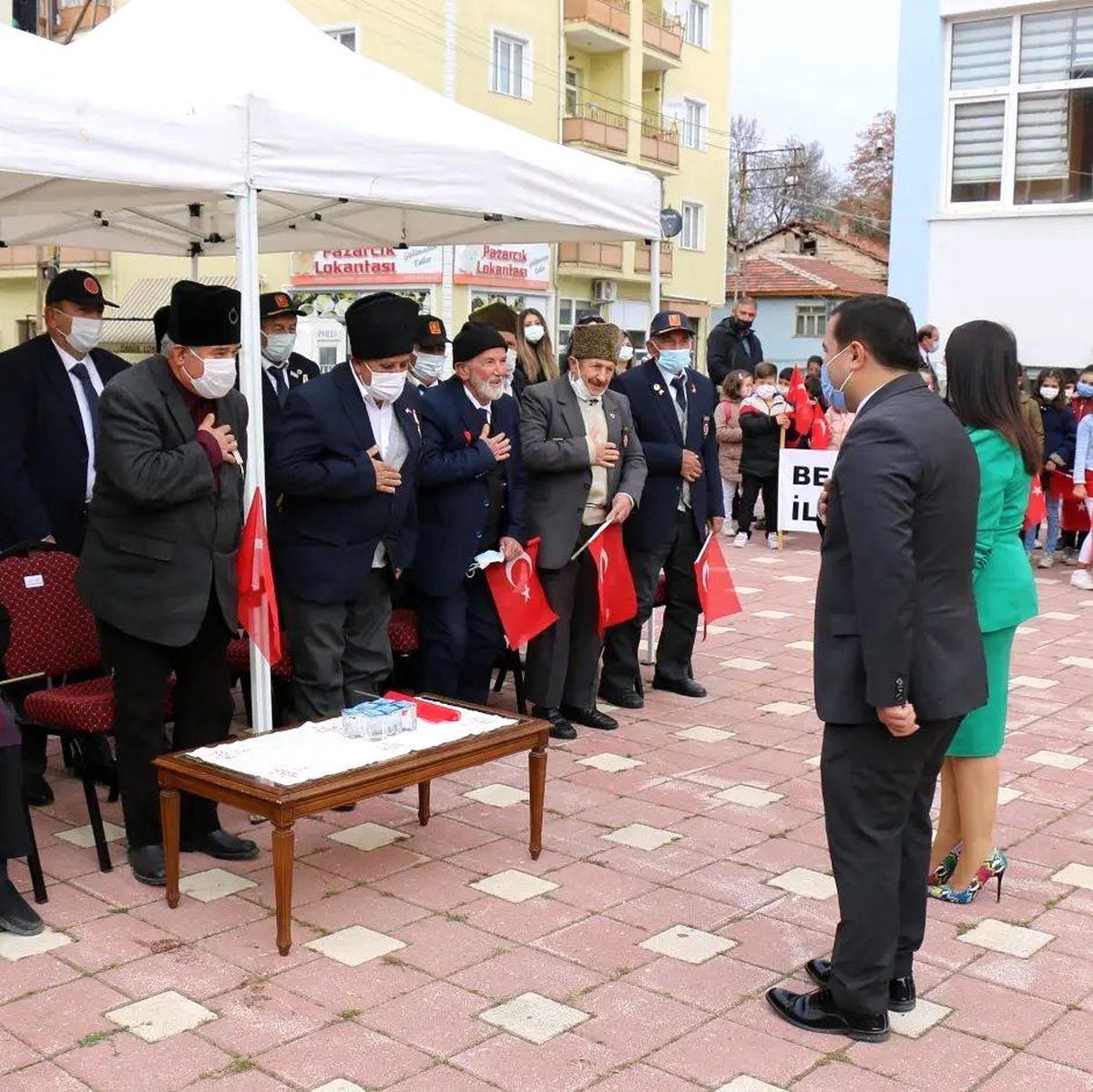 29 Ekim Cumhuriyet Bayramı Pazaryeri\'nde de coşku ile kutlandı