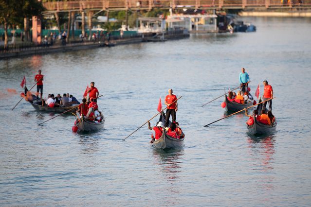 Cumhuriyet Bayramı kapsamında su korteji yapıldı