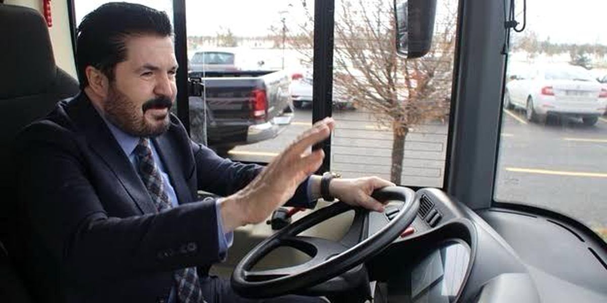 Ağrı Belediyesi bünyesine 10 araç daha kattı