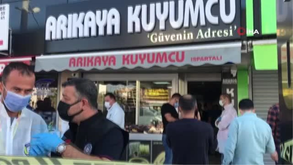 Antalya\'da kuyumcu soygununda cinayet anı kamerada