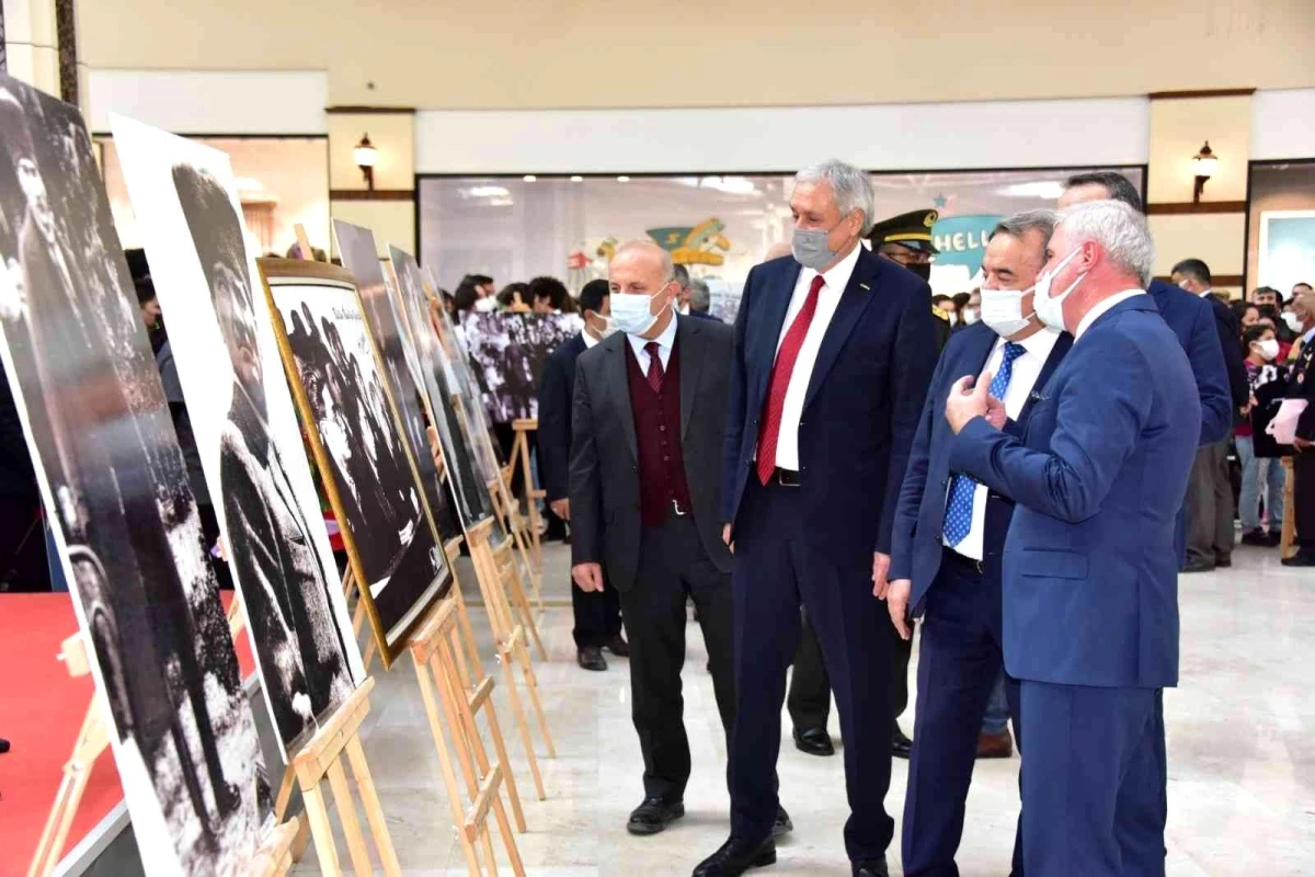 Bozüyük\'te \'Atatürk\' konulu fotoğraf sergisi açıldı