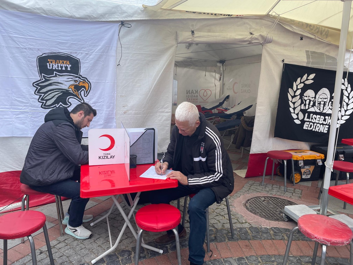 Edirne Beşiktaşlılar Derneği\'nden kan bağışına destek