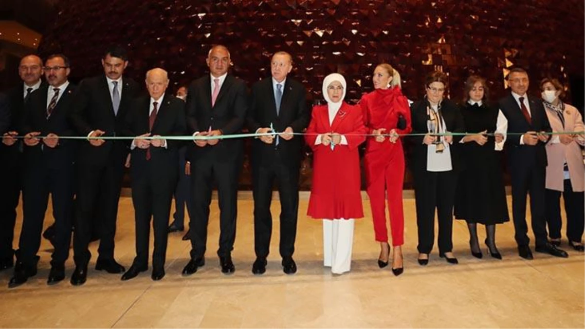 Kültür ve sanatın buluştuğu Atatürk Kültür Merkezi açıldı