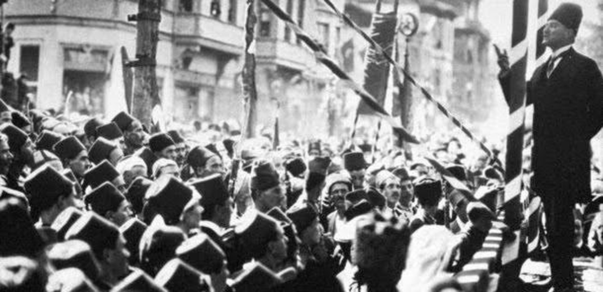 81 ilde aynı duygu! Türkiye Cumhuriyeti 98\'nci yaşını kutluyor