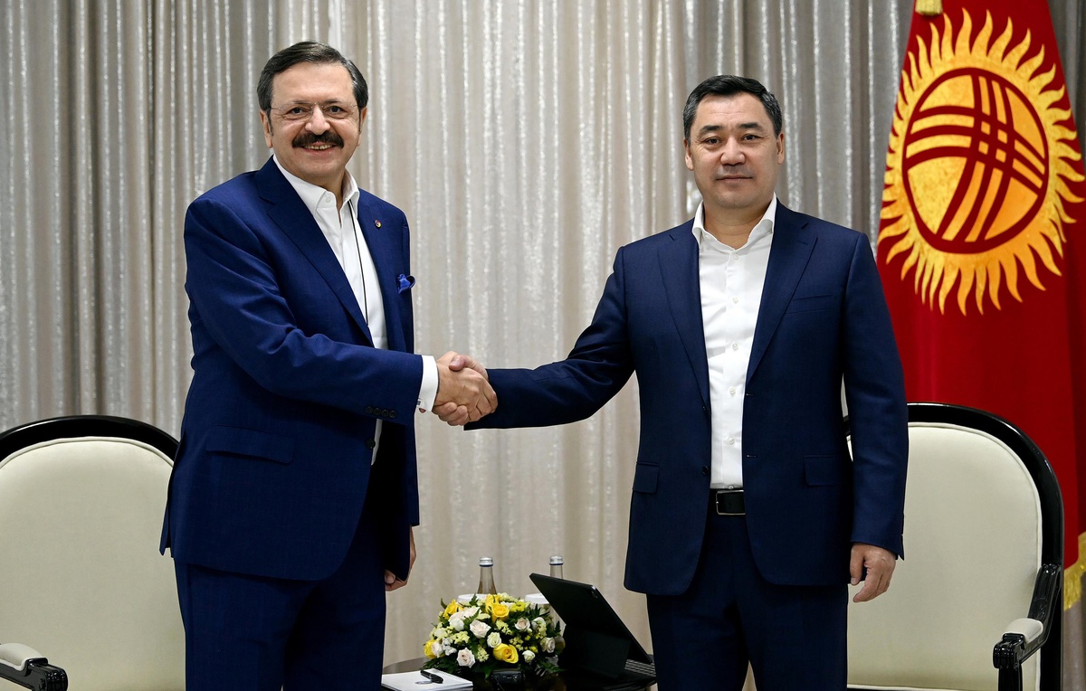 Kırgızistan Cumhurbaşkanı Caparov, TOBB Başkanı Hisarcıklıoğlu\'nu kabul etti